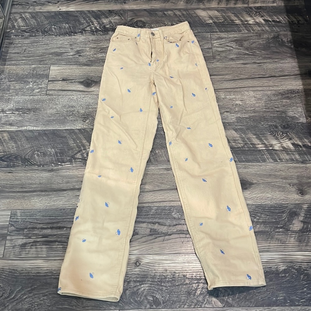 STRAIGHT LEGGED MUSHROOM CORDUROY JEANS